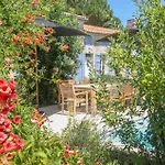Luxueuse Maison Avec Piscine Holiday home *