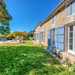 Luxueuse Maison Avec Piscine Holiday home *